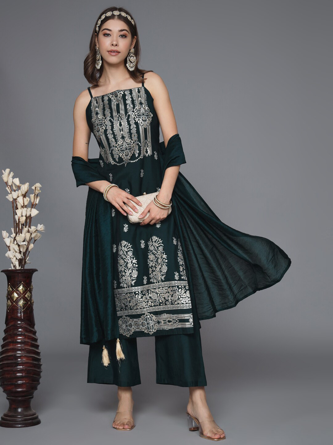 

HEEPOSH Floral Printed Shoulder Straps Straight Kurta With Palazzos & Dupatta, Teal