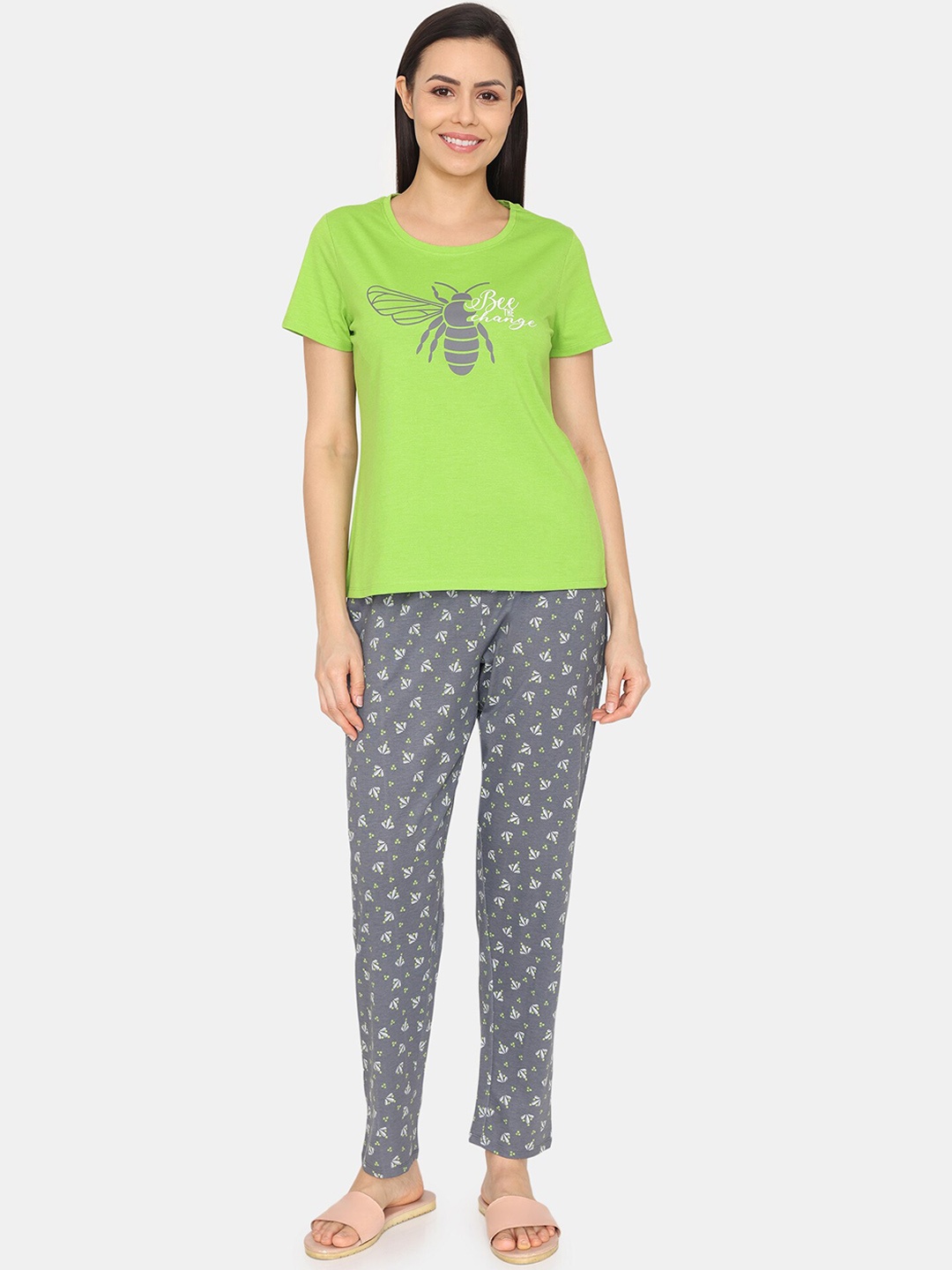 

Rosaline by Zivame Graphic Printed Round Neck T-Shirt & Pyjama, Grey