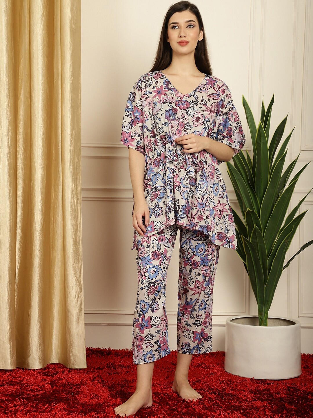 

TAG 7 Floral Printed Pure Cotton Night Suit, White