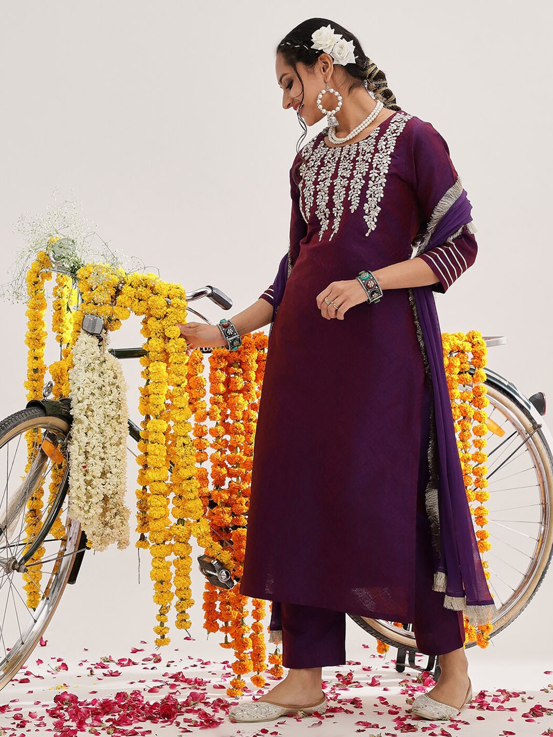

Varanga Purple Floral Yoke Design Regular Gotta Patti Kurta & Trousers With Dupatta