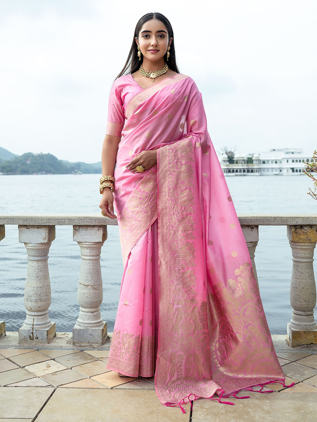 

VISHNU WEAVES Ethnic Motifs Woven Design Zari Bhagalpuri Saree, Pink