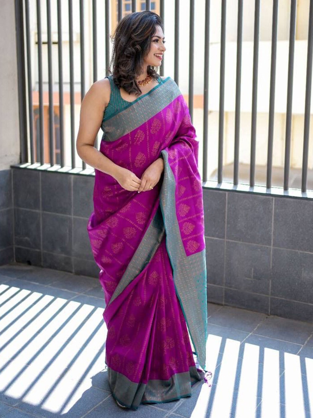 

KALINI Ethnic Motifs Woven Design Zari Detailed Saree, Magenta