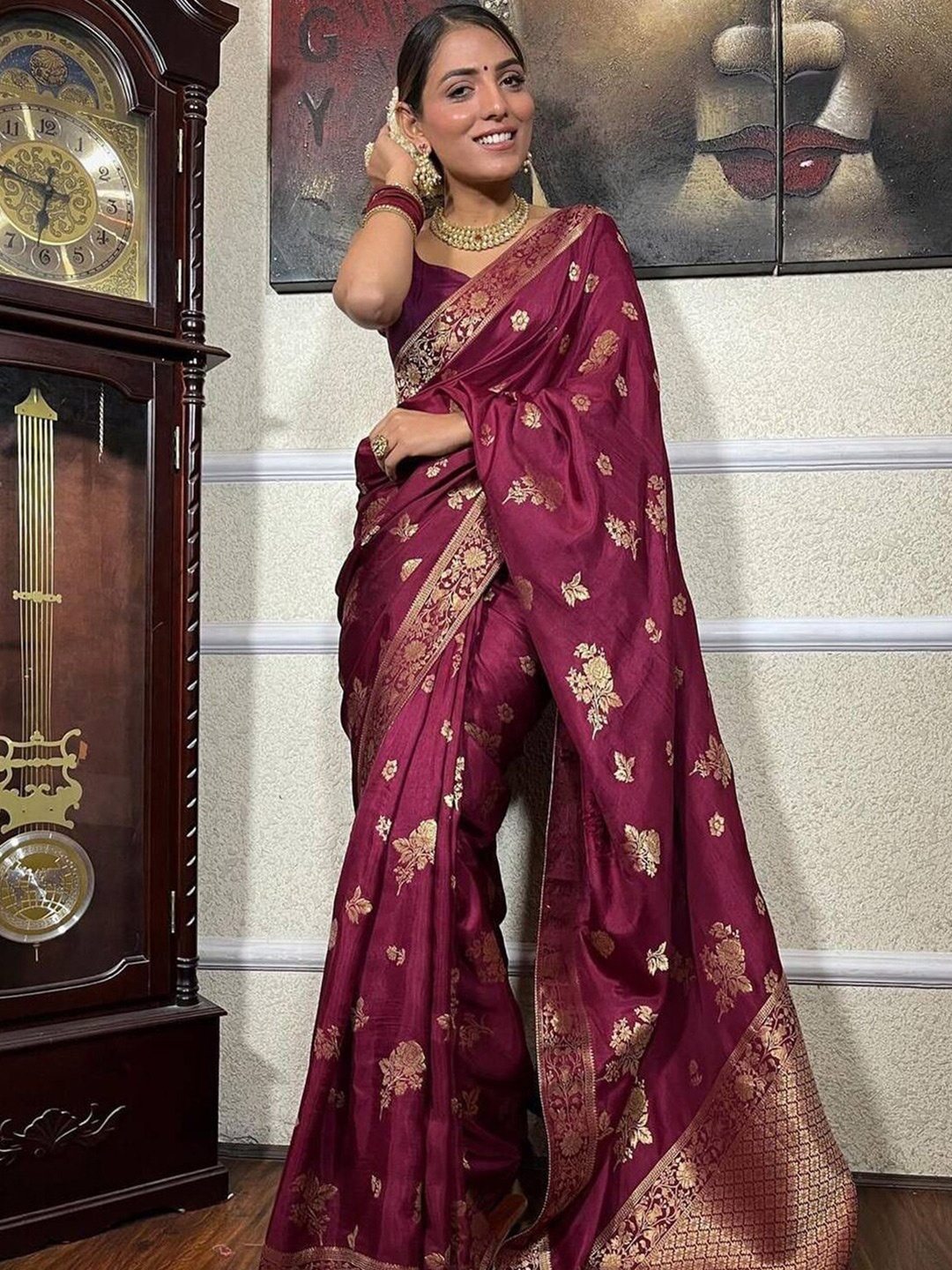 

KALINI Woven Design Zari Banarasi Saree, Magenta