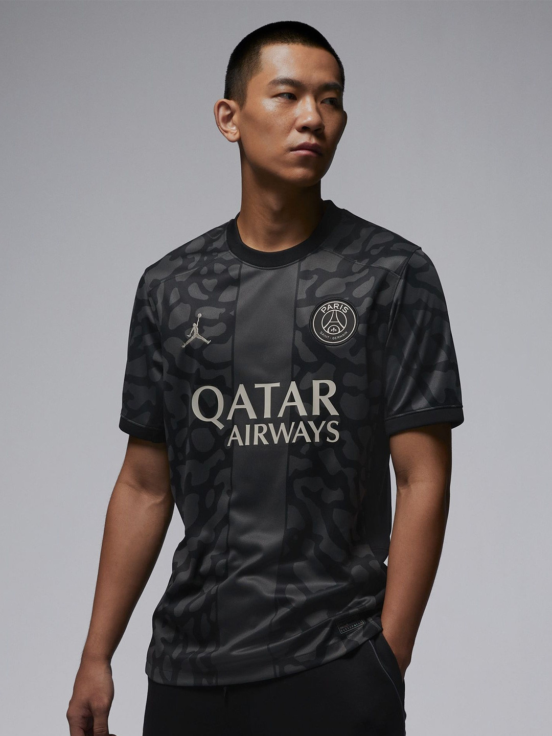 

Nike Paris Saint-Germain 2023/24 Stadium Third Men Dri-FIT Soccer Jersey T-Shirt, Black