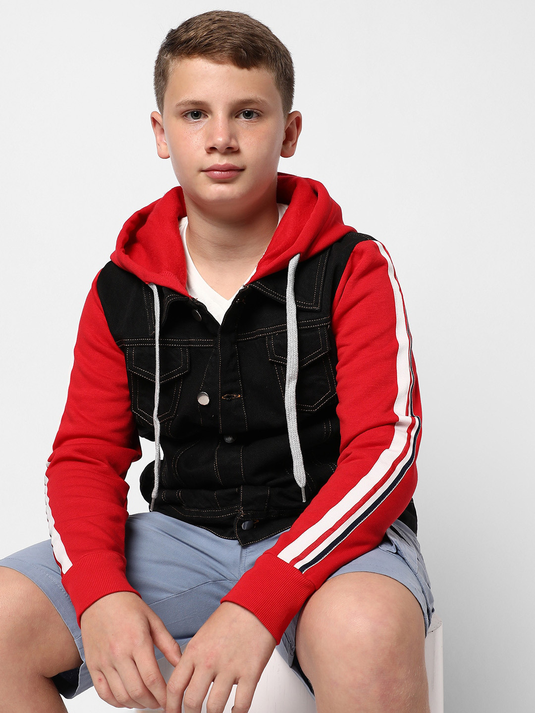 

Instafab Boys Black Colourblocked Windcheater Crop Outdoor Denim Jacket