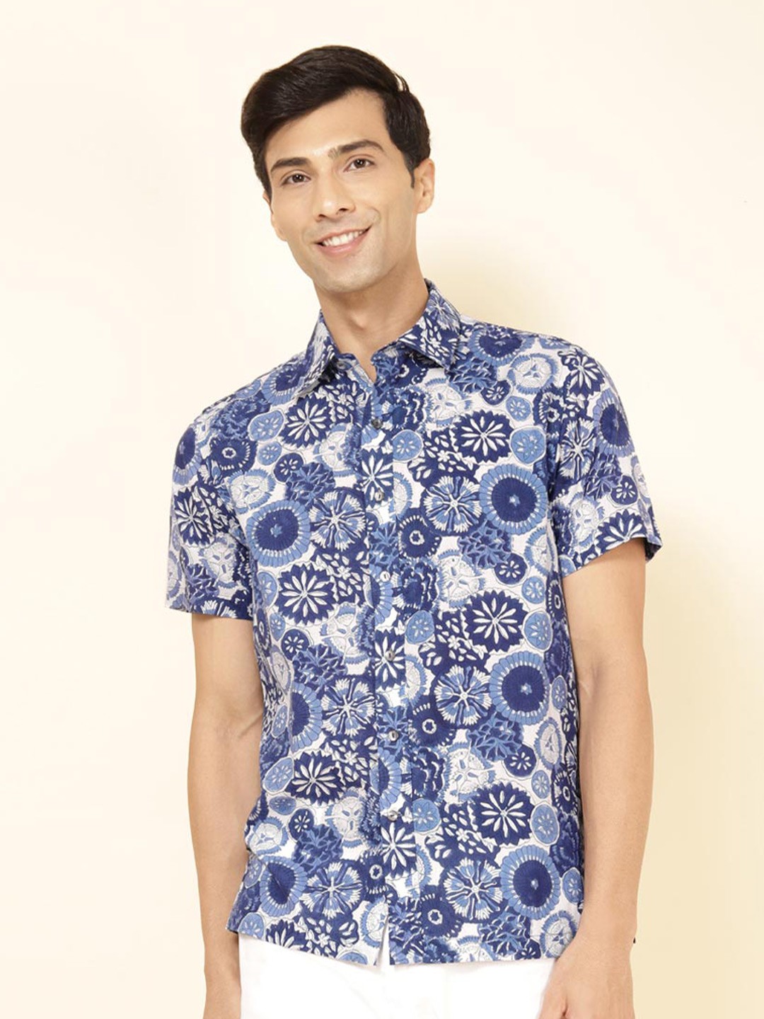 

Fabindia Ethnic Motif Printed Spread Collar Cotton Casual Shirt, Blue