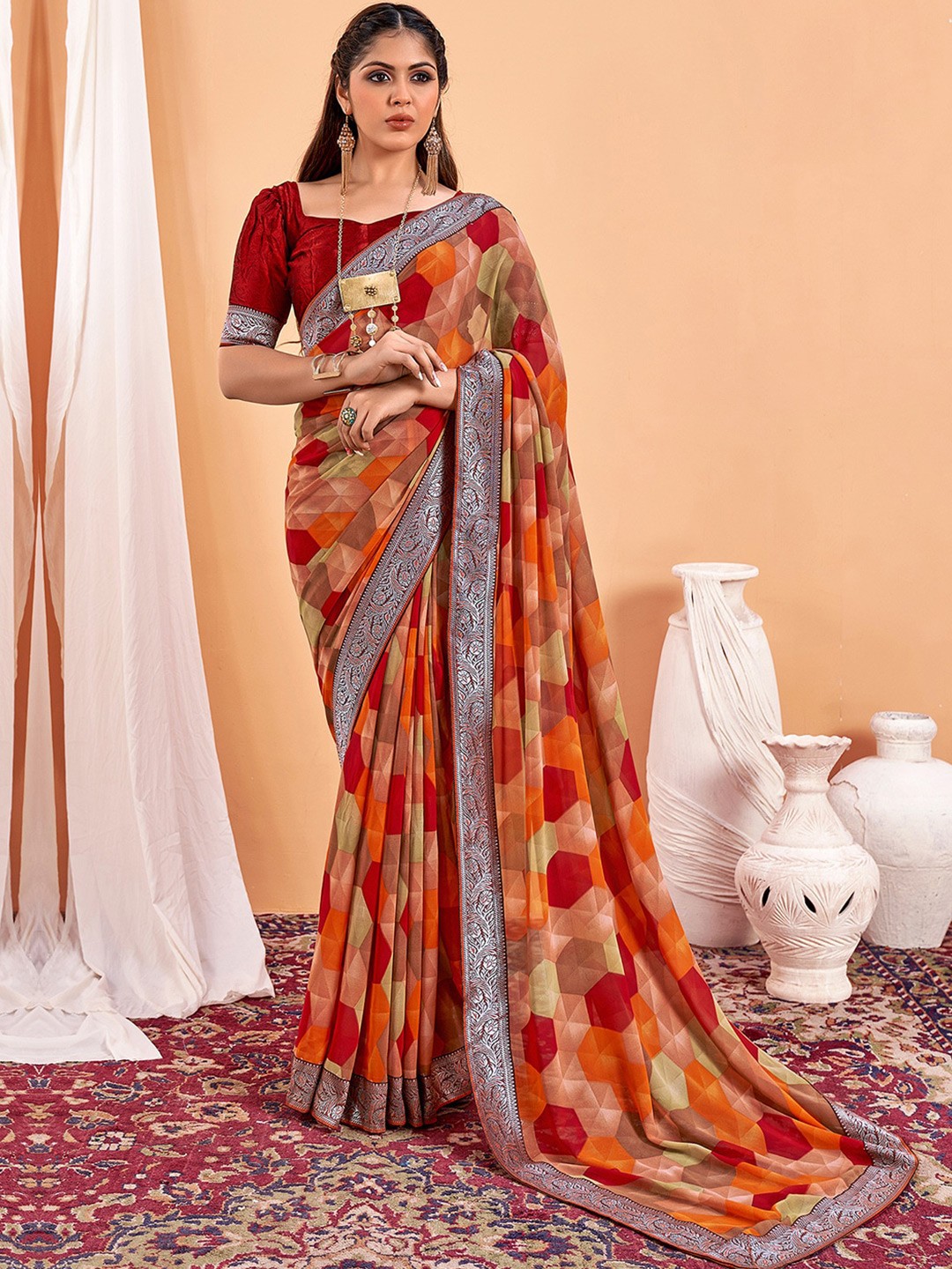 

Sangria Floral Printed Zari Sarees, Red