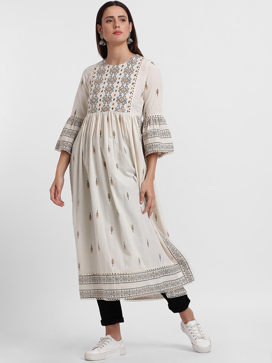

Styli Women Off White Ethnic Motifs Embroidered Flared Sleeves Mirror Work Anarkali Kurta