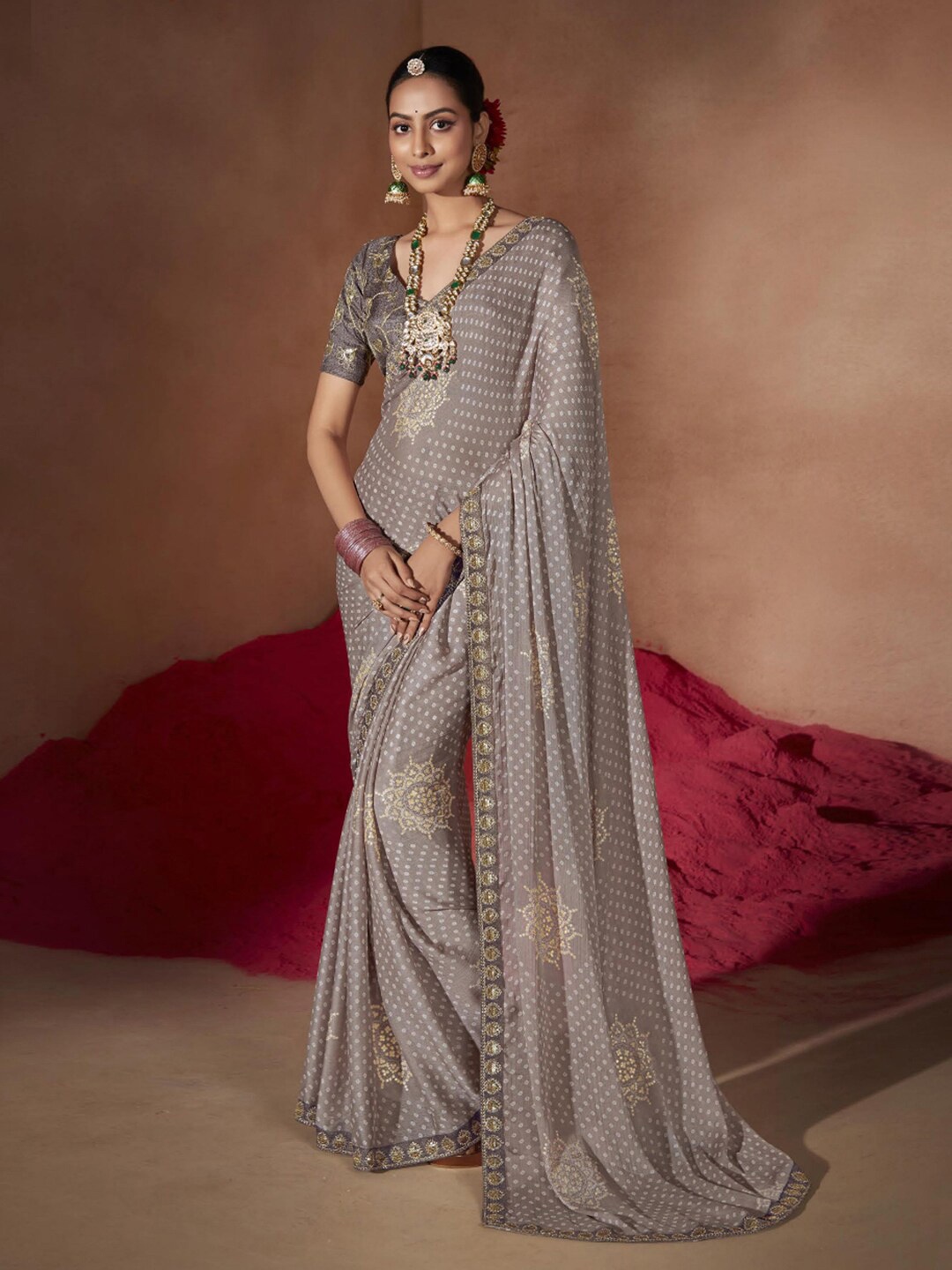 

Anouk Grey & White Bandhani Printed Sequinned Pure Chiffon Saree