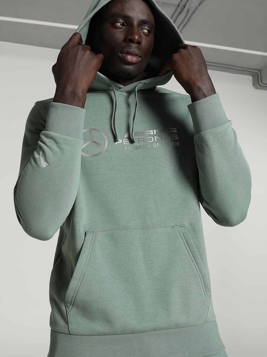 

PUMA Motorsport Mercedes-AMG PETRONAS Motorsport Cotton Hoodie Sweatshirt, Green