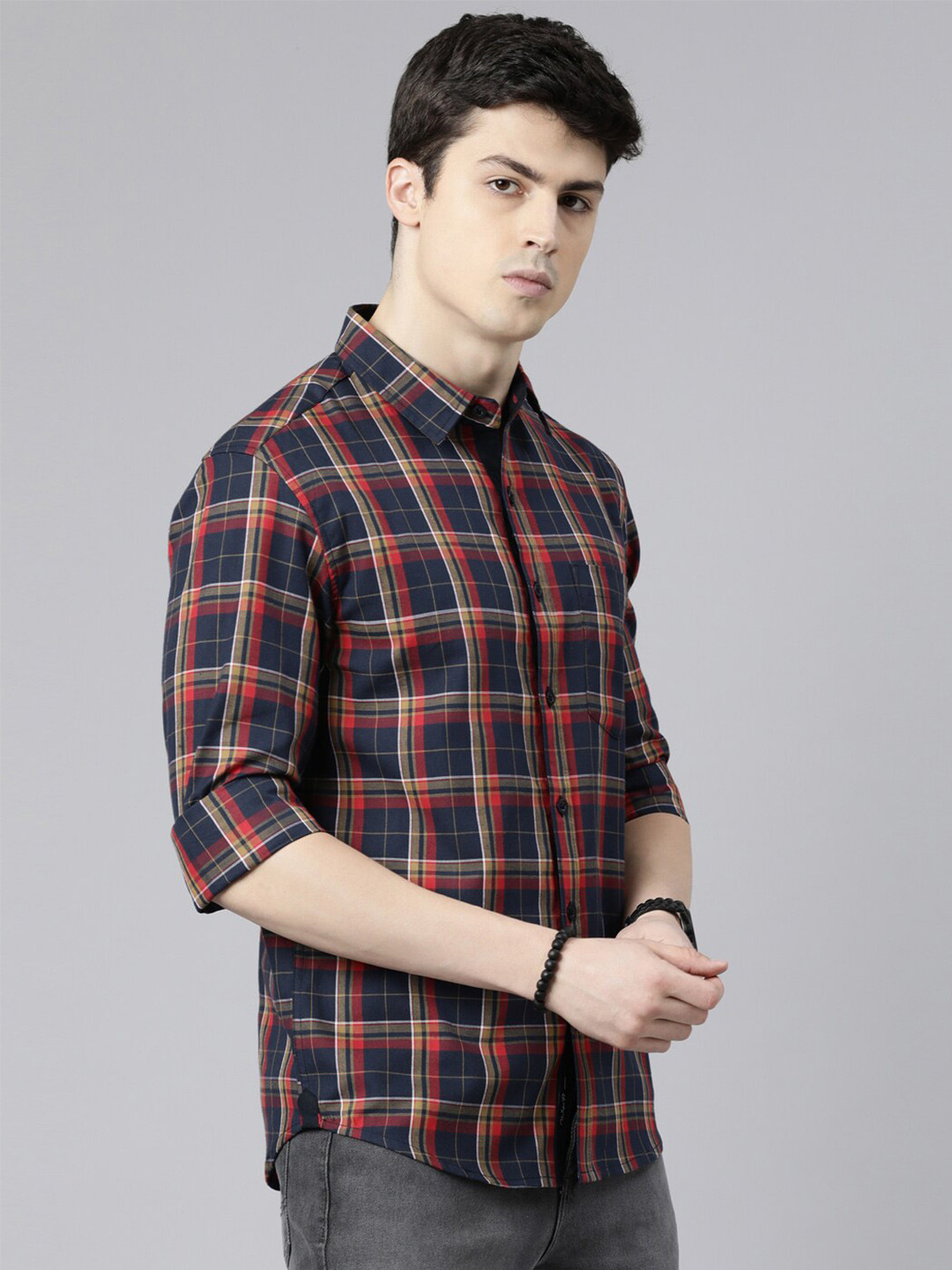 

Joven Slim Fit Tartan Checked Pure Cotton Casual Shirt, Navy blue