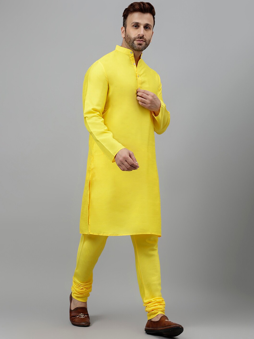 

Vgyaan Band Collar Straight Kurta with Churidar, Yellow