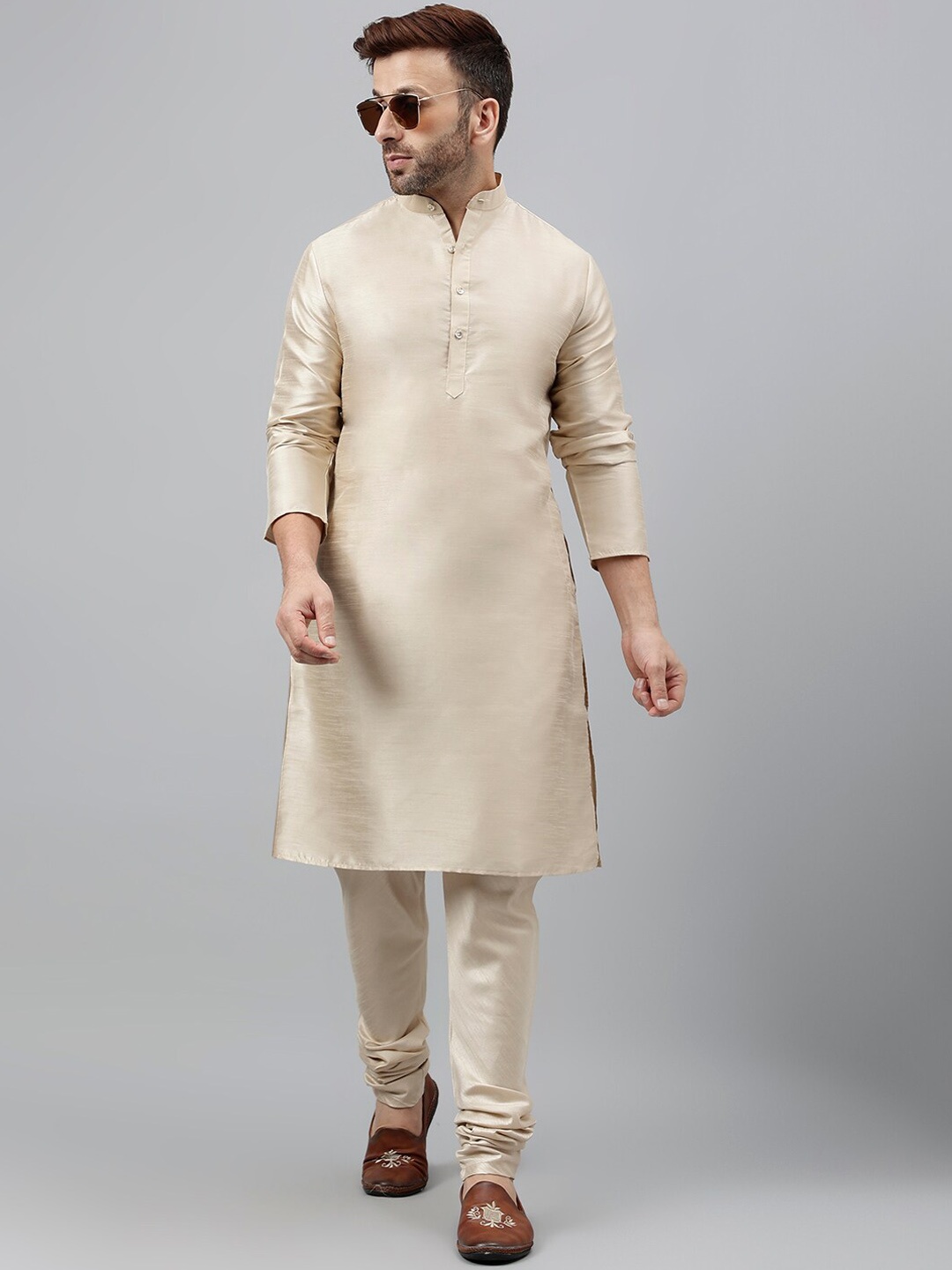 

Vgyaan Mandarin Collar Kurta with Churidar, Beige