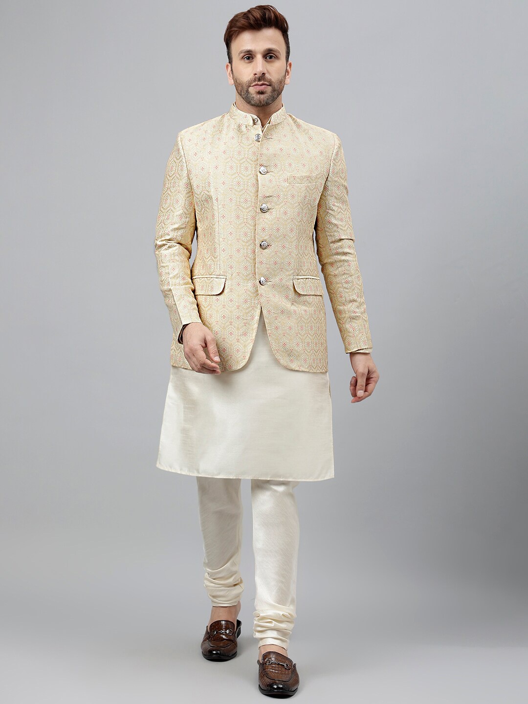 

Vgyaan Mandarin Collar Kurta with Pyjamas, Cream