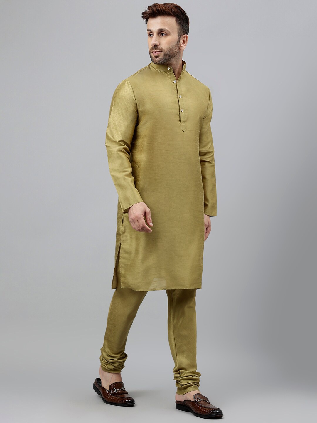 

Vgyaan Mandarin Collar Kurta with Pyjamas, Green