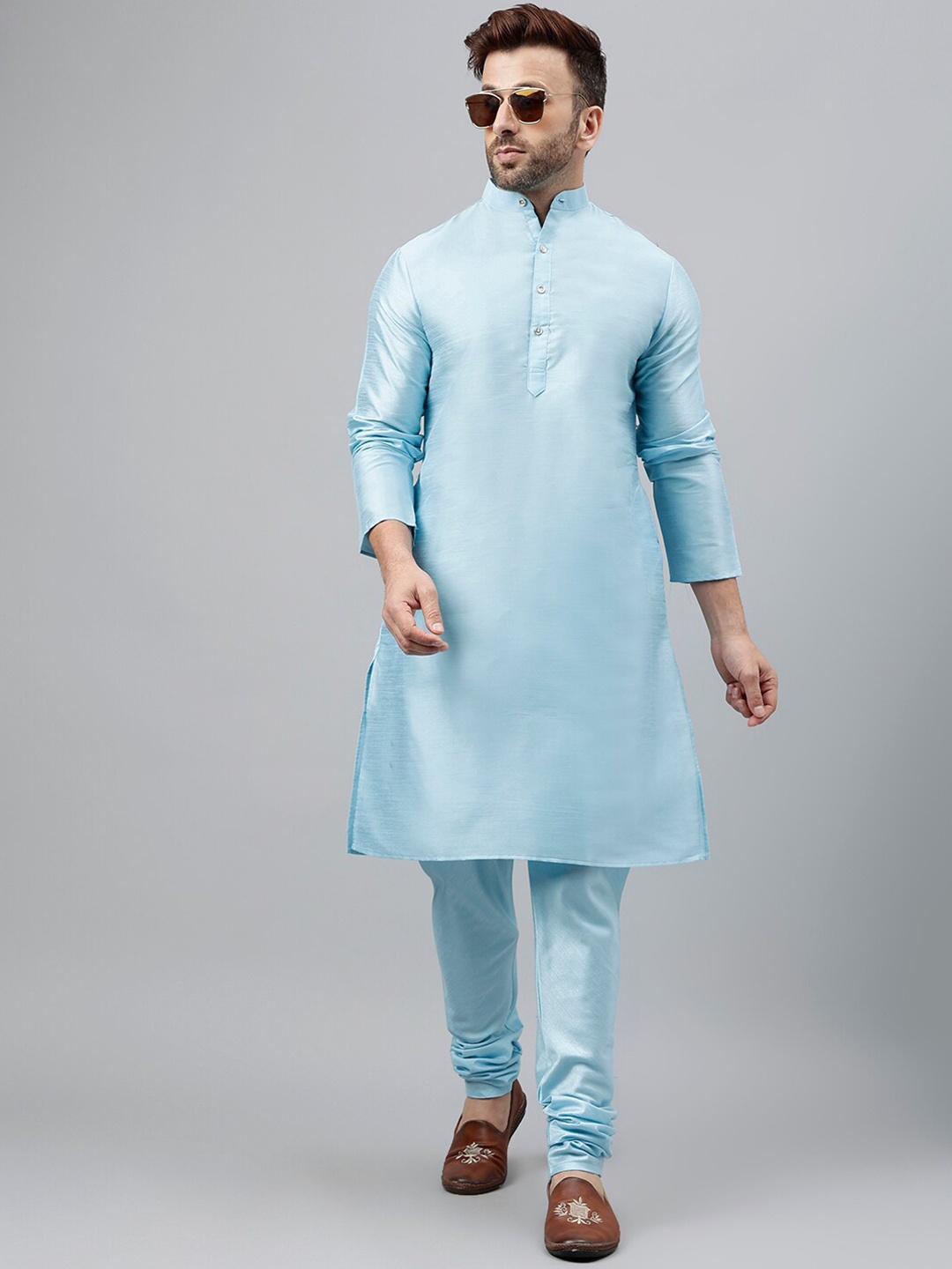 

Vgyaan Mandarin Collar Kurta with Churidhar, Blue