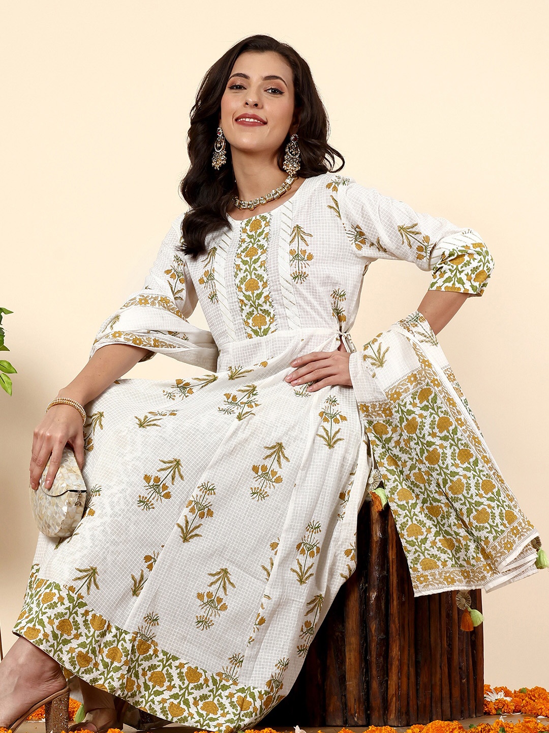 

Anouk White & Green Ethnic Motifs Printed Pure Cotton Kurta with Trousers & With Dupatta
