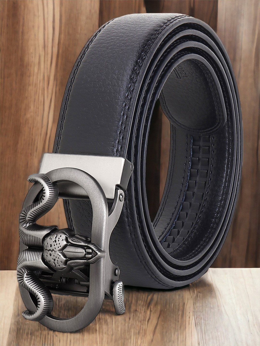 

The Roadster Lifestyle Co. Men Black Vegan Leather Belt