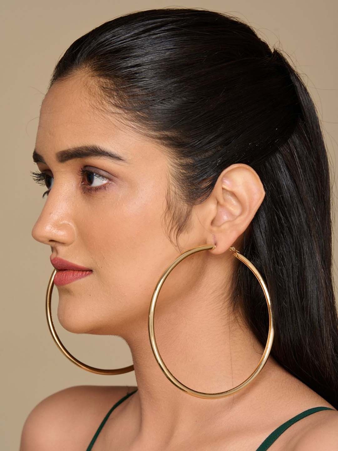 

ISHKAARA Gold-Plated Contemporary Hoop Earrings