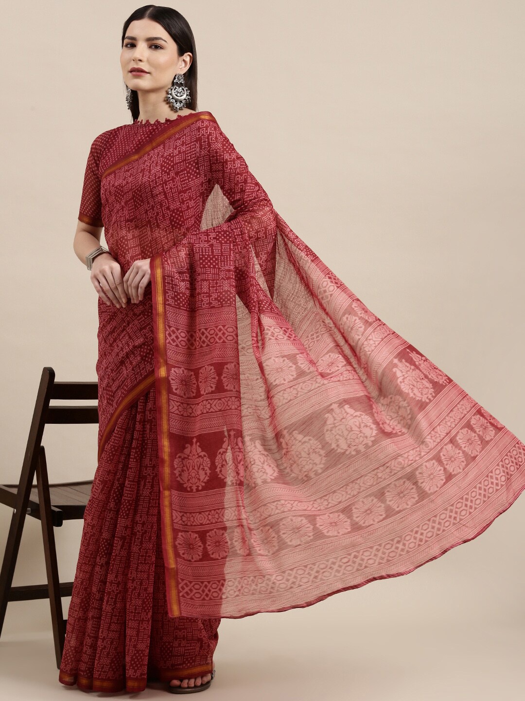 

Shaily Ethnic Motifs Printed Zari Block Print Saree, Maroon