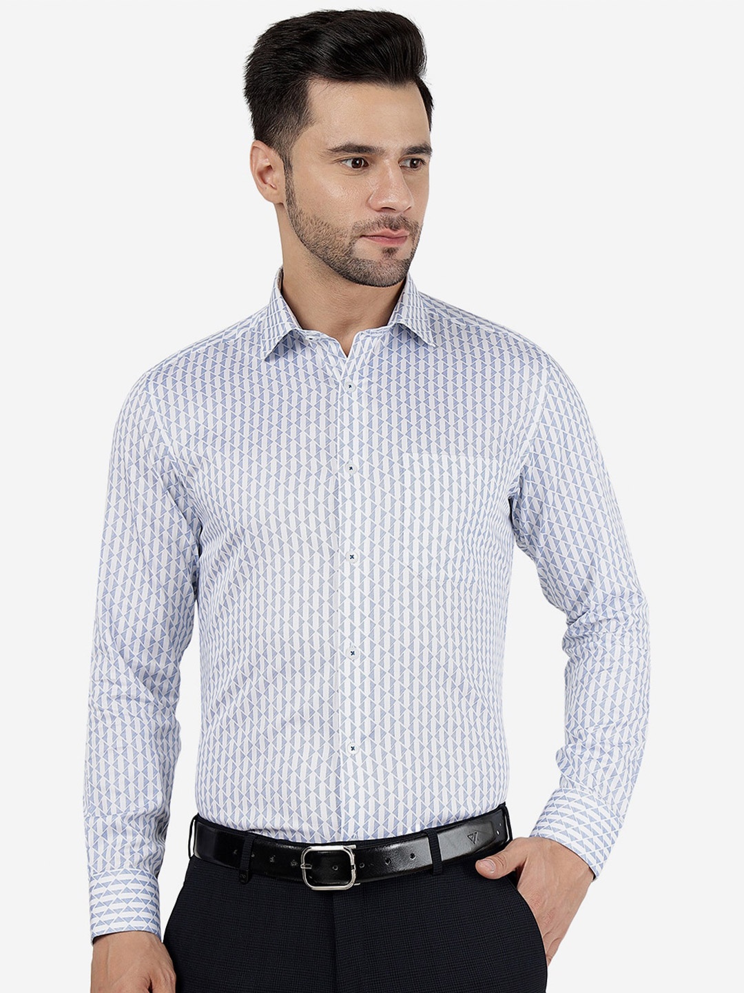 

METAL Geometric Printed Cotton Slim Fit Formal Shirt, White
