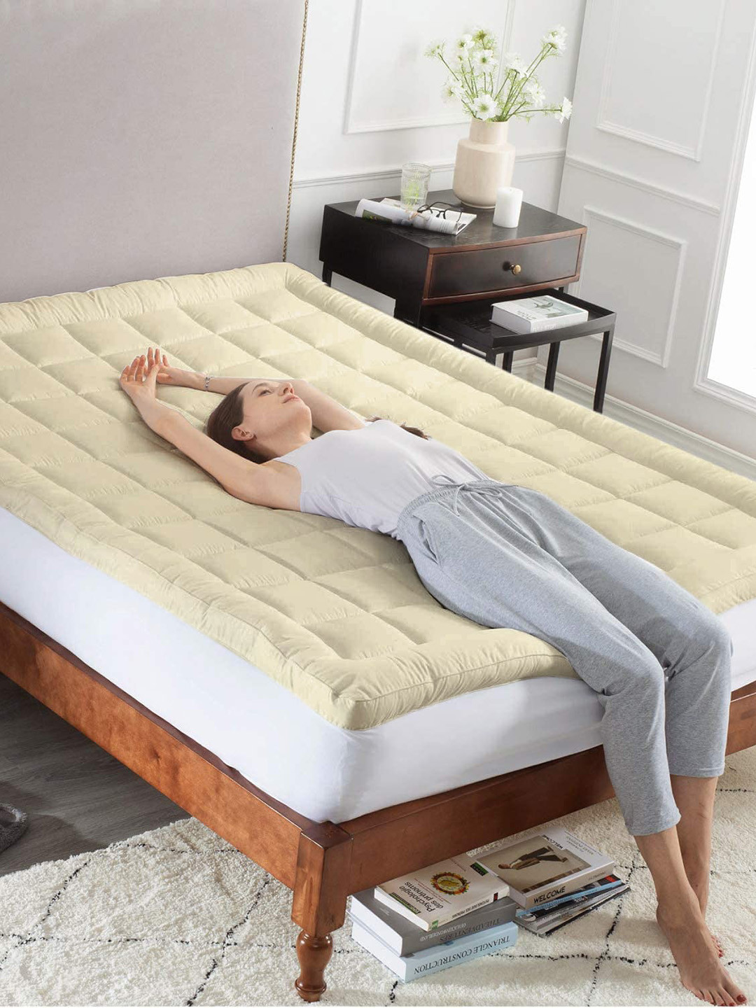 

RAASO Beige 500 GSM Microfiber Queen Size Mattress Protector