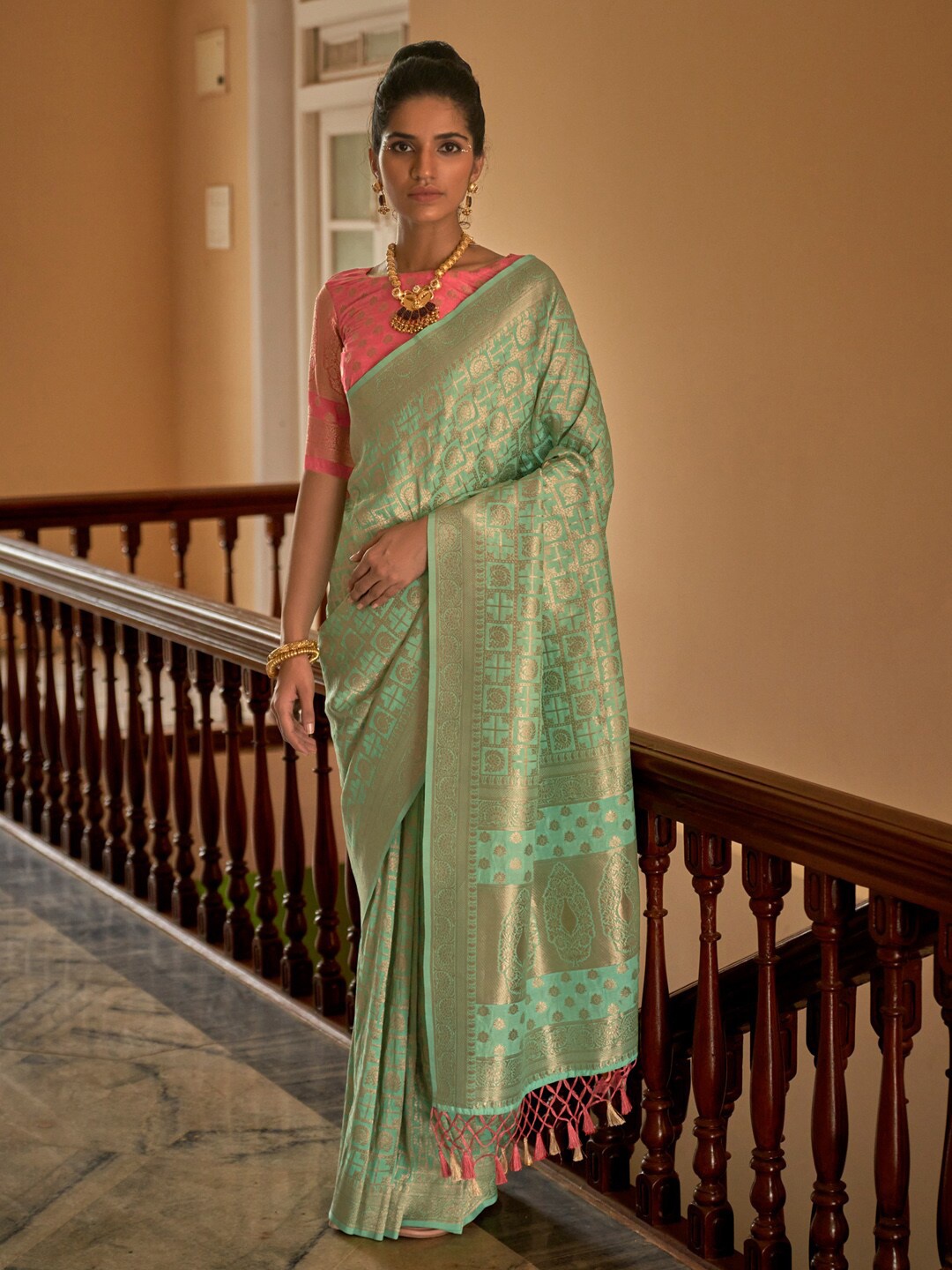 

Mitera Sea Green & Gold-Toned Ethnic Motifs Woven Design Zari Banarasi Saree