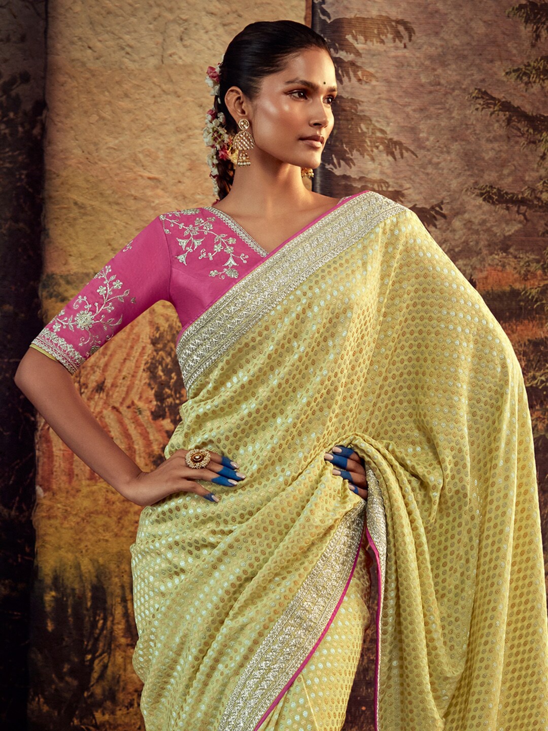 

Mitera Yellow Geometric Woven Design Embroidered Banarasi Saree