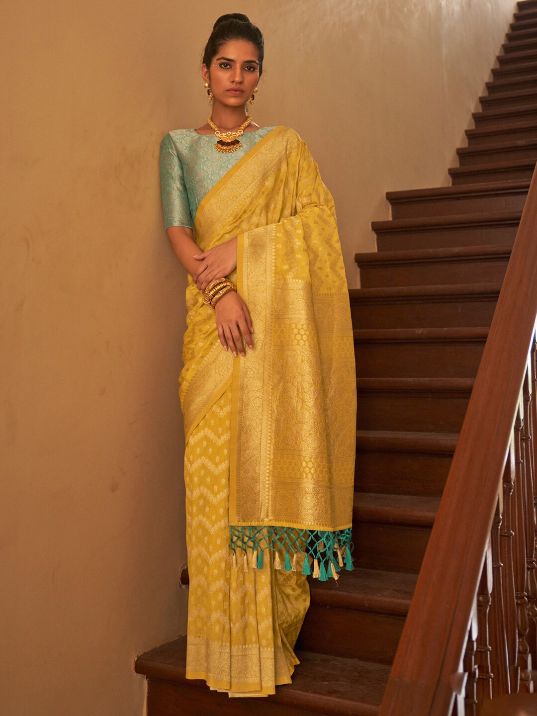 

Mitera Ethnic Motifs Woven Design Zari Banarasi Saree, Yellow