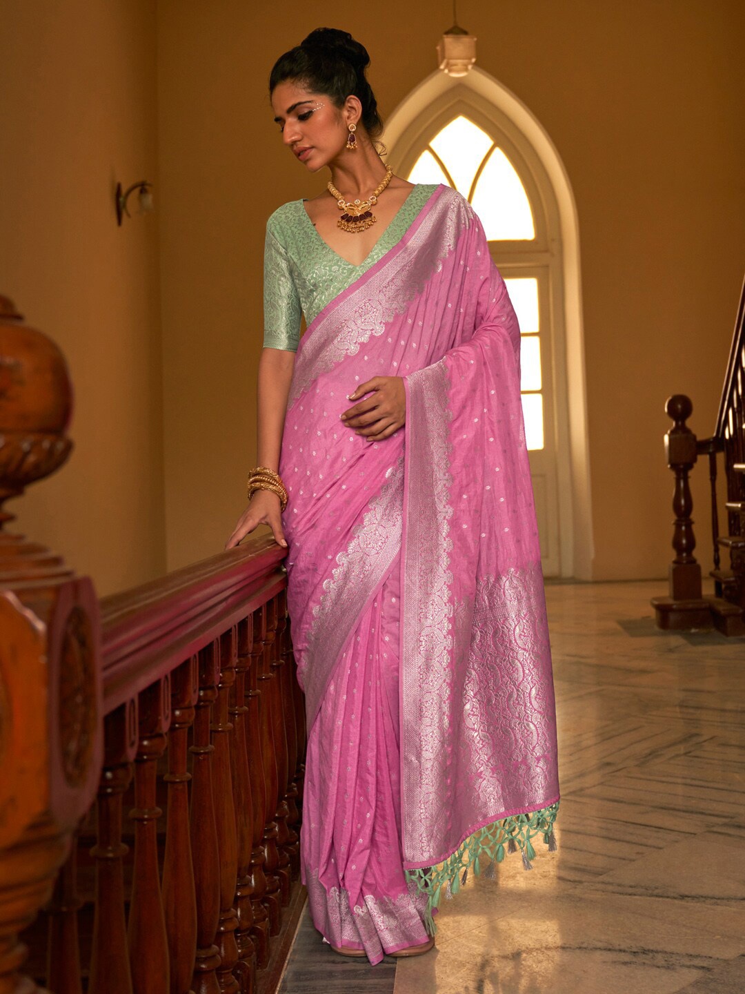 

Mitera Pink & Gold-Toned Ethnic Motifs Woven Design Zari Banarasi Saree