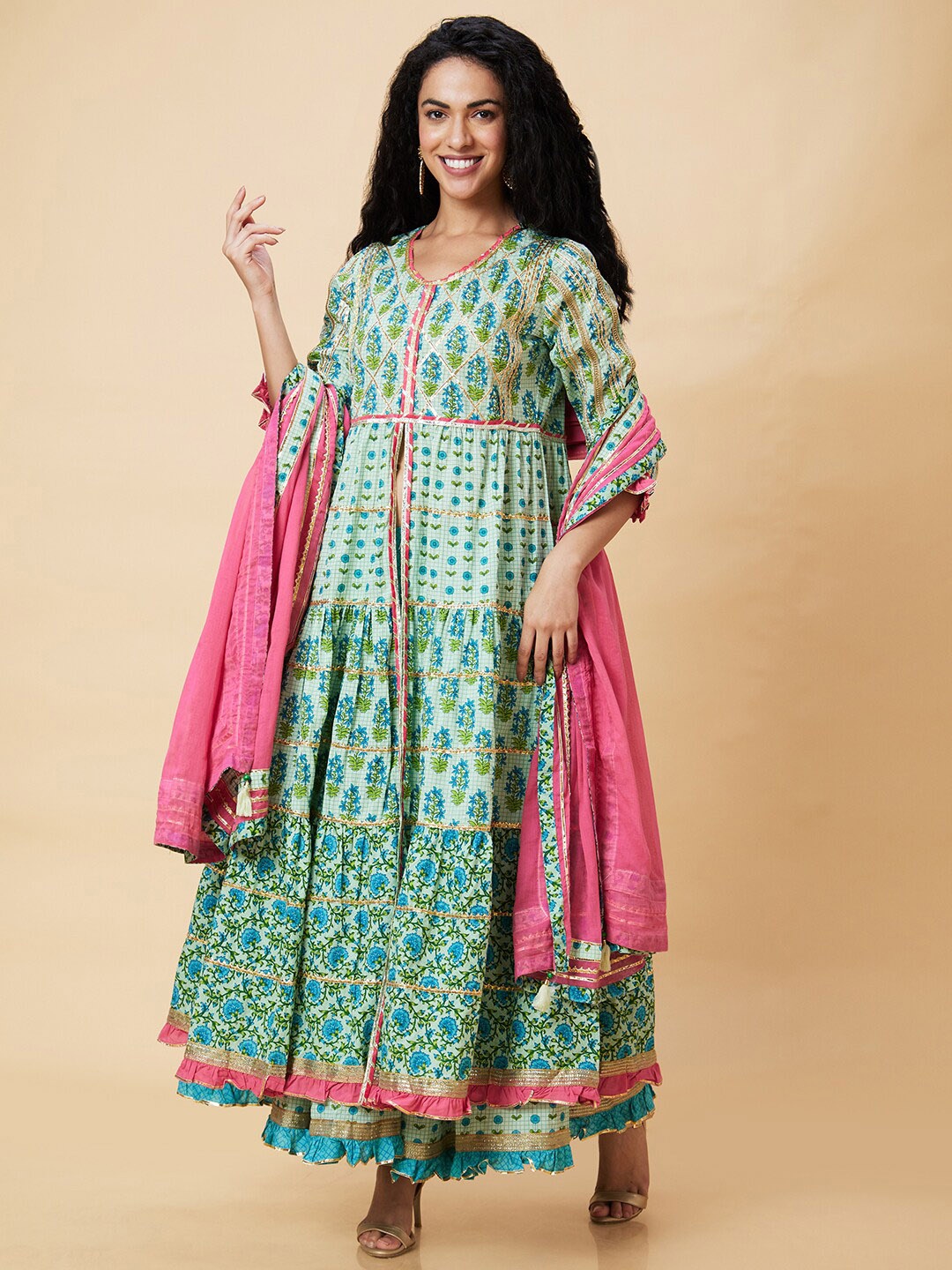 

Globus Ethnic Motifs Printed Tiered Gotta Patti Pure Cotton Kurta With Sharara & Dupatta, Green