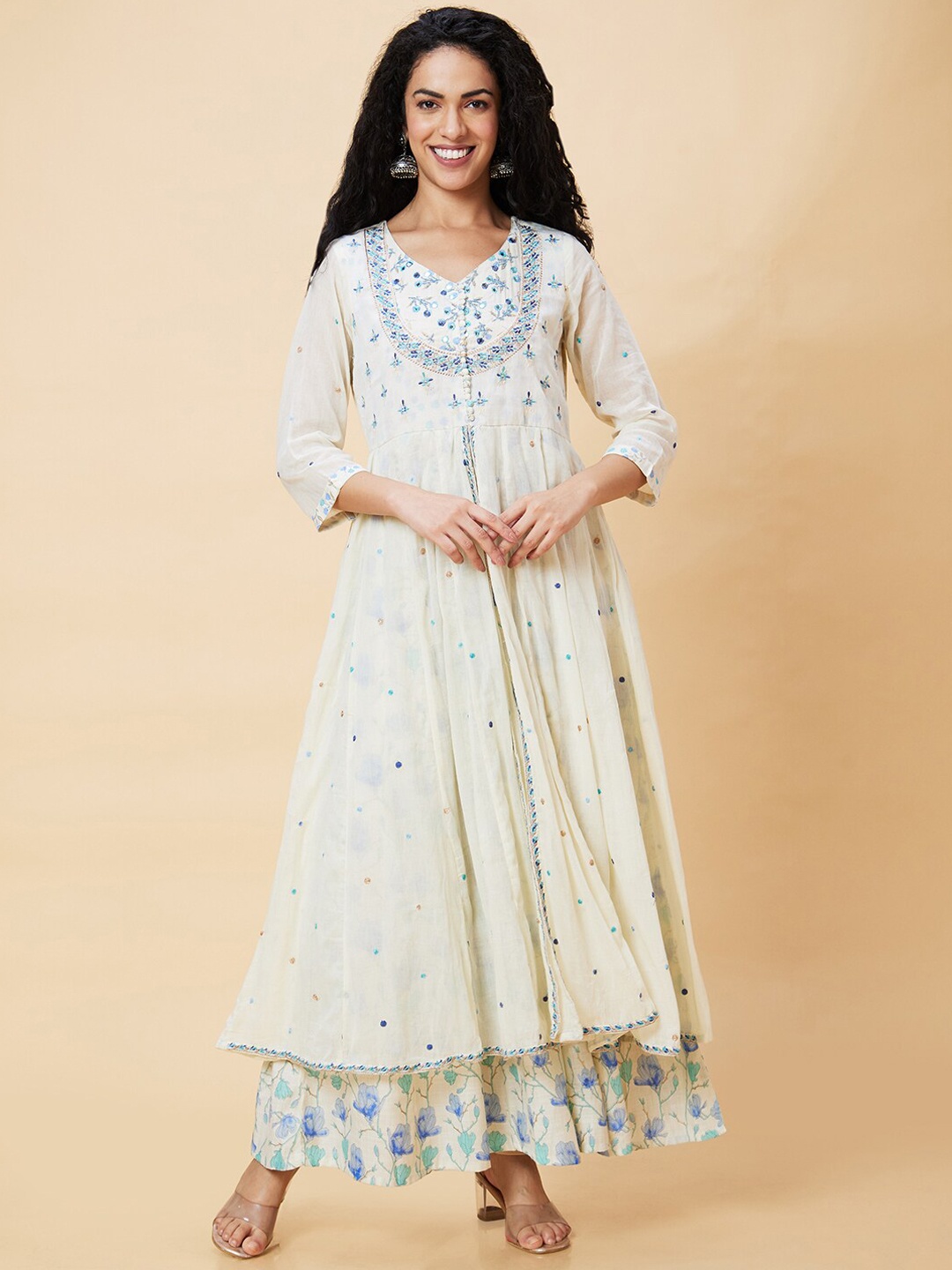 

Globus Off White Floral Embroidered V-Neck Mirror Work Layered Anarkali Kurta