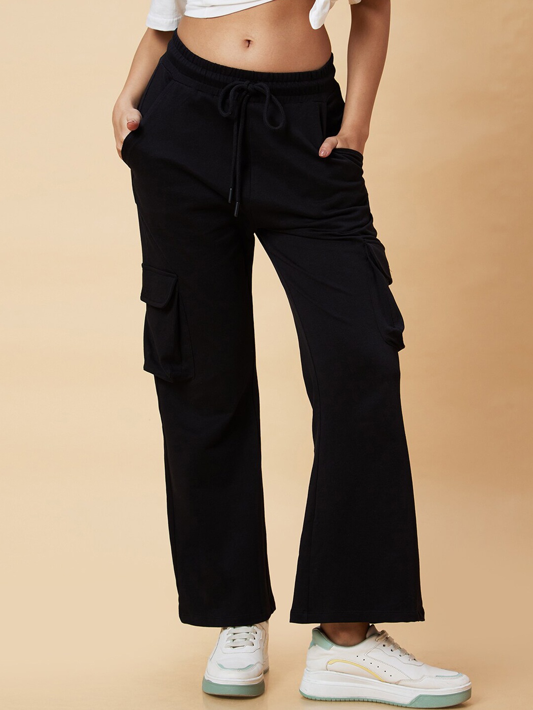

Globus Women Black Loose Fit High-Rise Pure Cotton Cargos