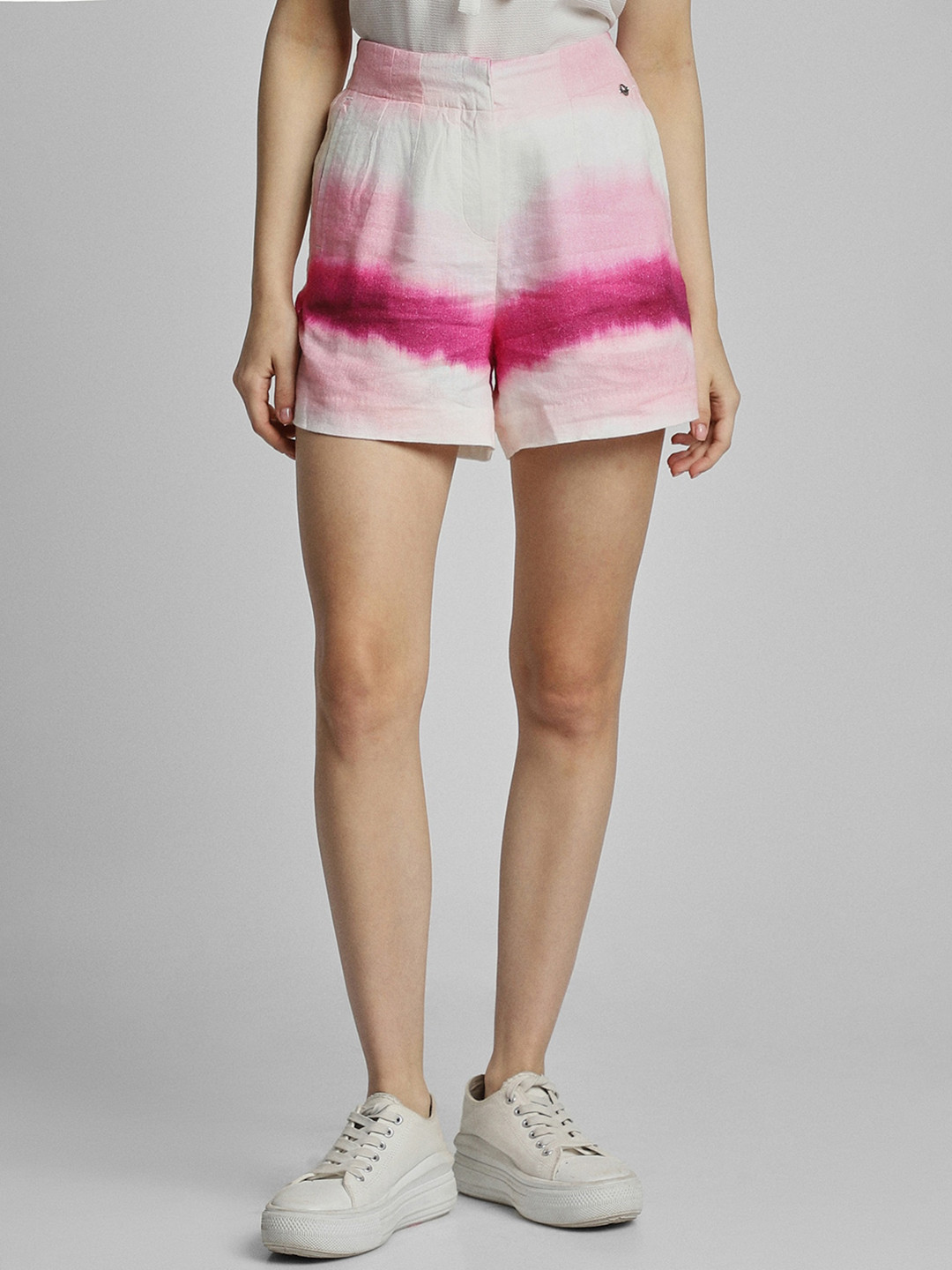 

Allen Solly Woman Ombre Printed Mid Rise Shorts, Pink