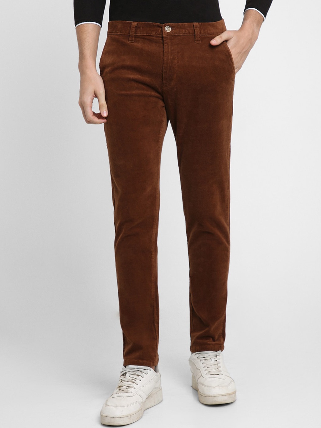 

Dennis Lingo Men Slim Fit Mid-Rise Cotton Corduroy Regular Trouser, Brown