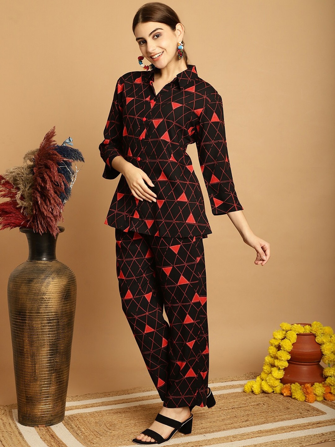 

Assamica Geometric Printed Shirt Collar A-Line Pure Cotton Kurti With Palazzos, Black
