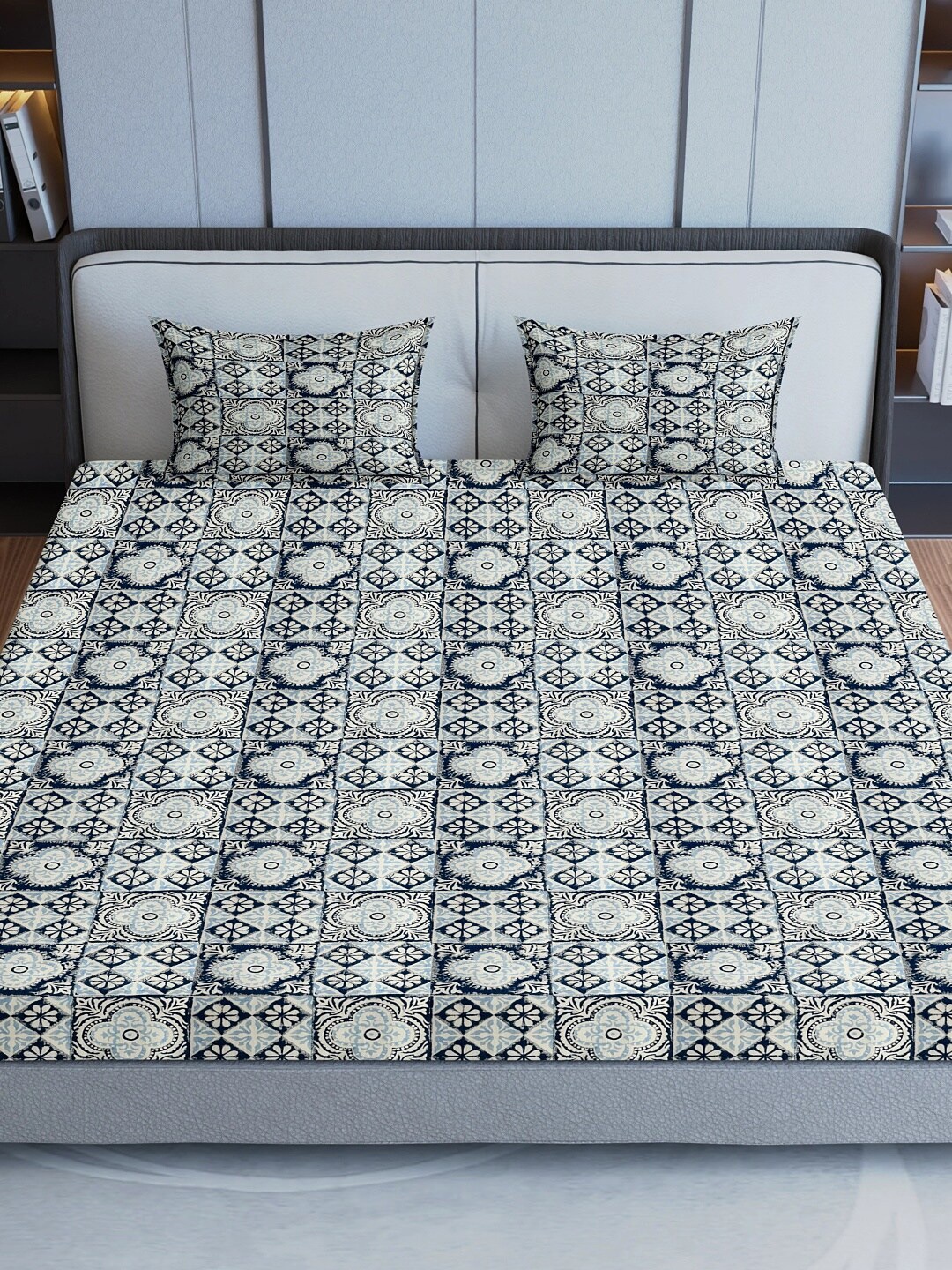 Sangria Blue Printed Pure Cotton 200 TC King Bedsheet With 2 Pillow Covers