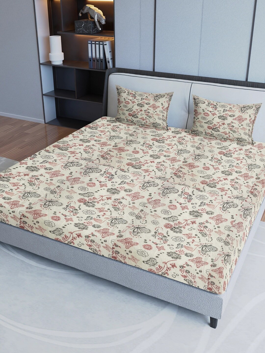 

Sangria Maroon Printed Cotton 200 GSM King Bedsheet With 2 Pillow Covers