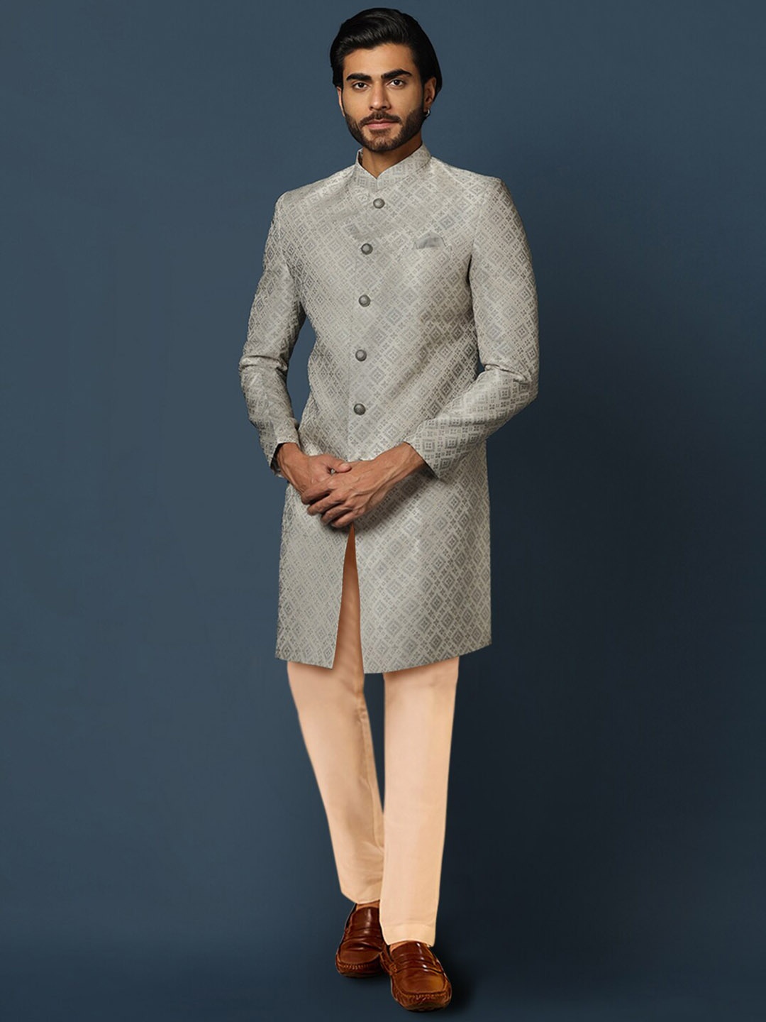 

KISAH Men Woven-Design Cotton Indowestern Sherwani Trouser Set, Grey