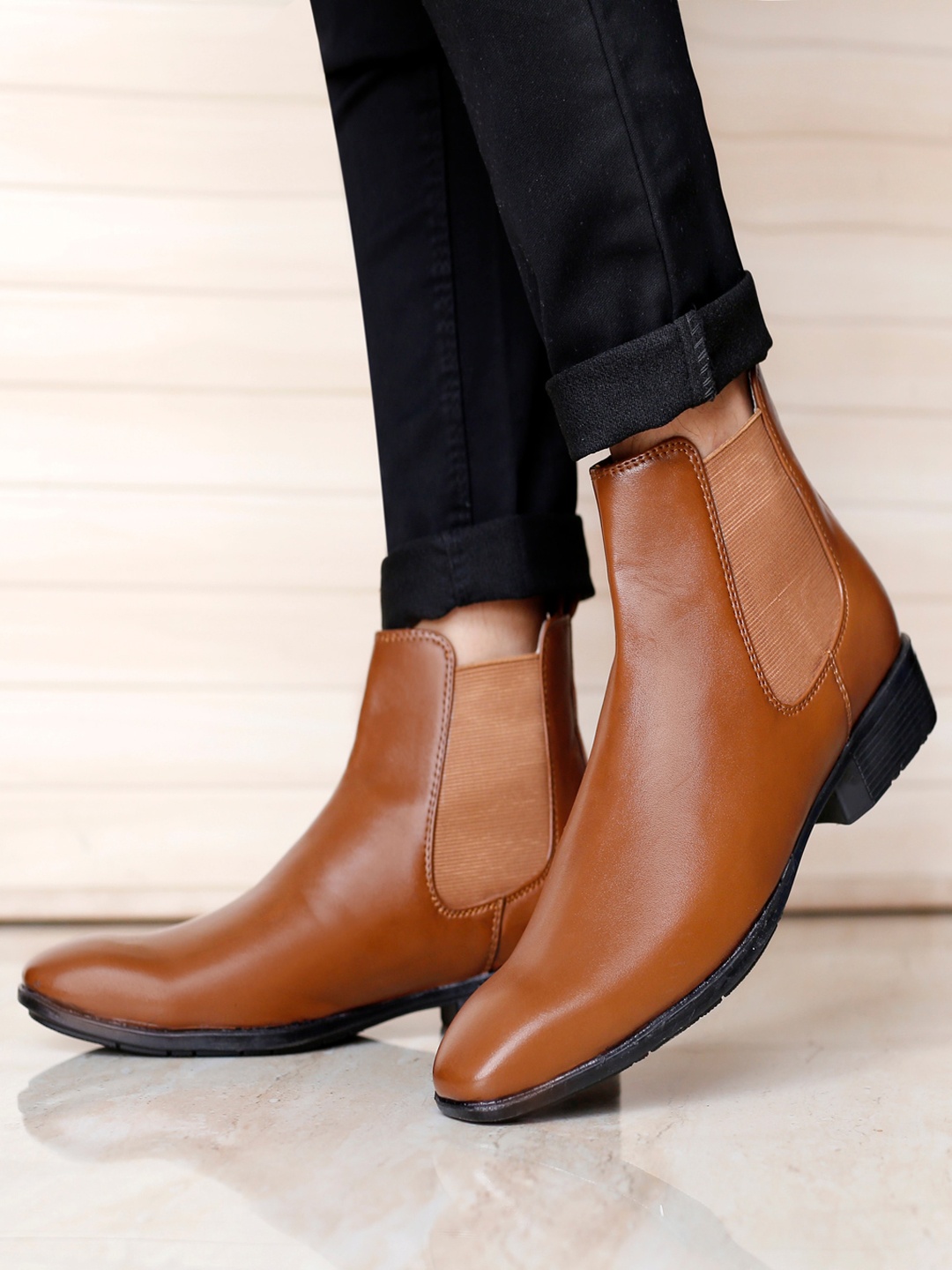 

The Roadster Lifestyle Co. Men Slip On Chelsea Boots, Tan