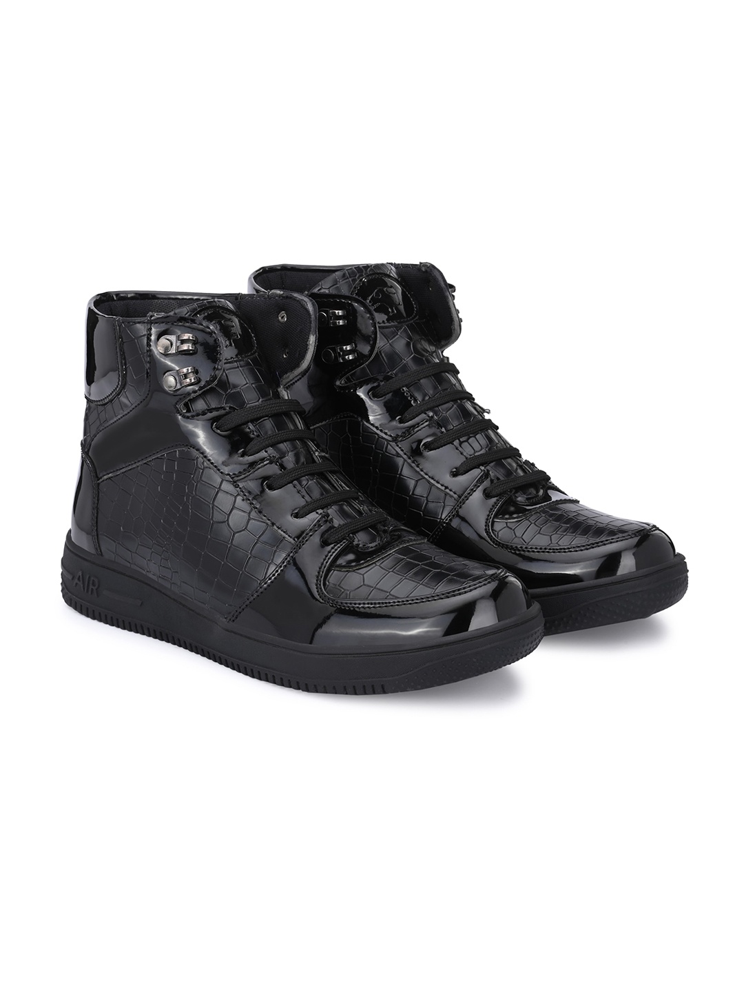 

Vellinto Men MARCUS Mid-Top Textured Sneakers, Black