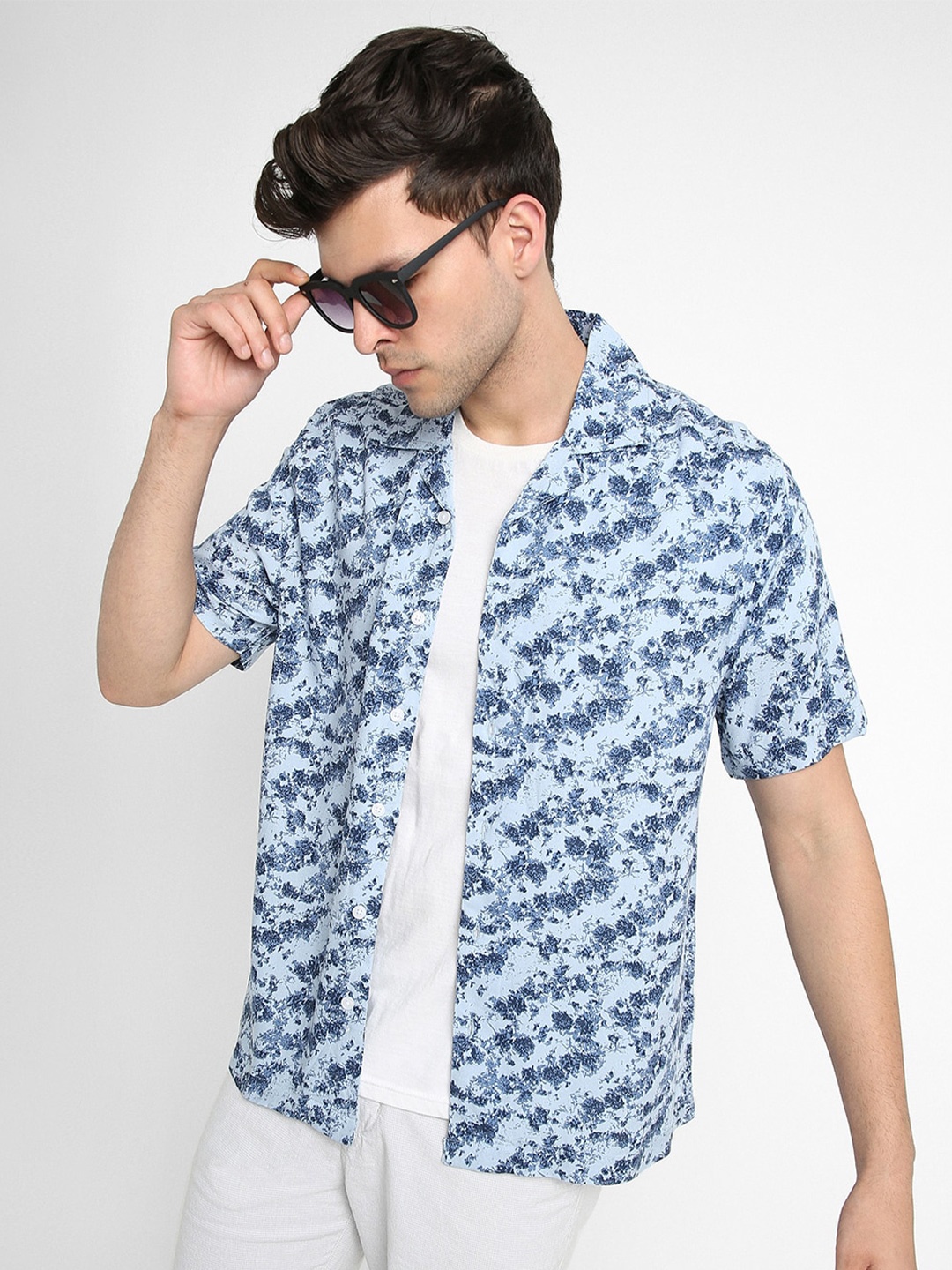 

Dennis Lingo Floral Printed Classic Boxy Casual Shirt, Blue