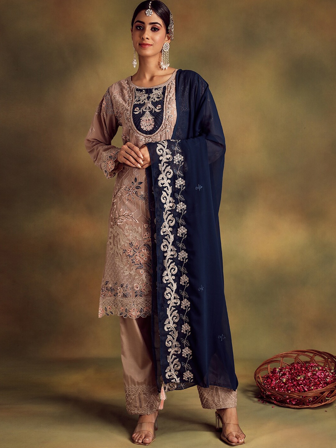 

Readiprint Fashions Ethnic Motifs Embroidered Beads and Stones Unstitched Dress Material, Mauve