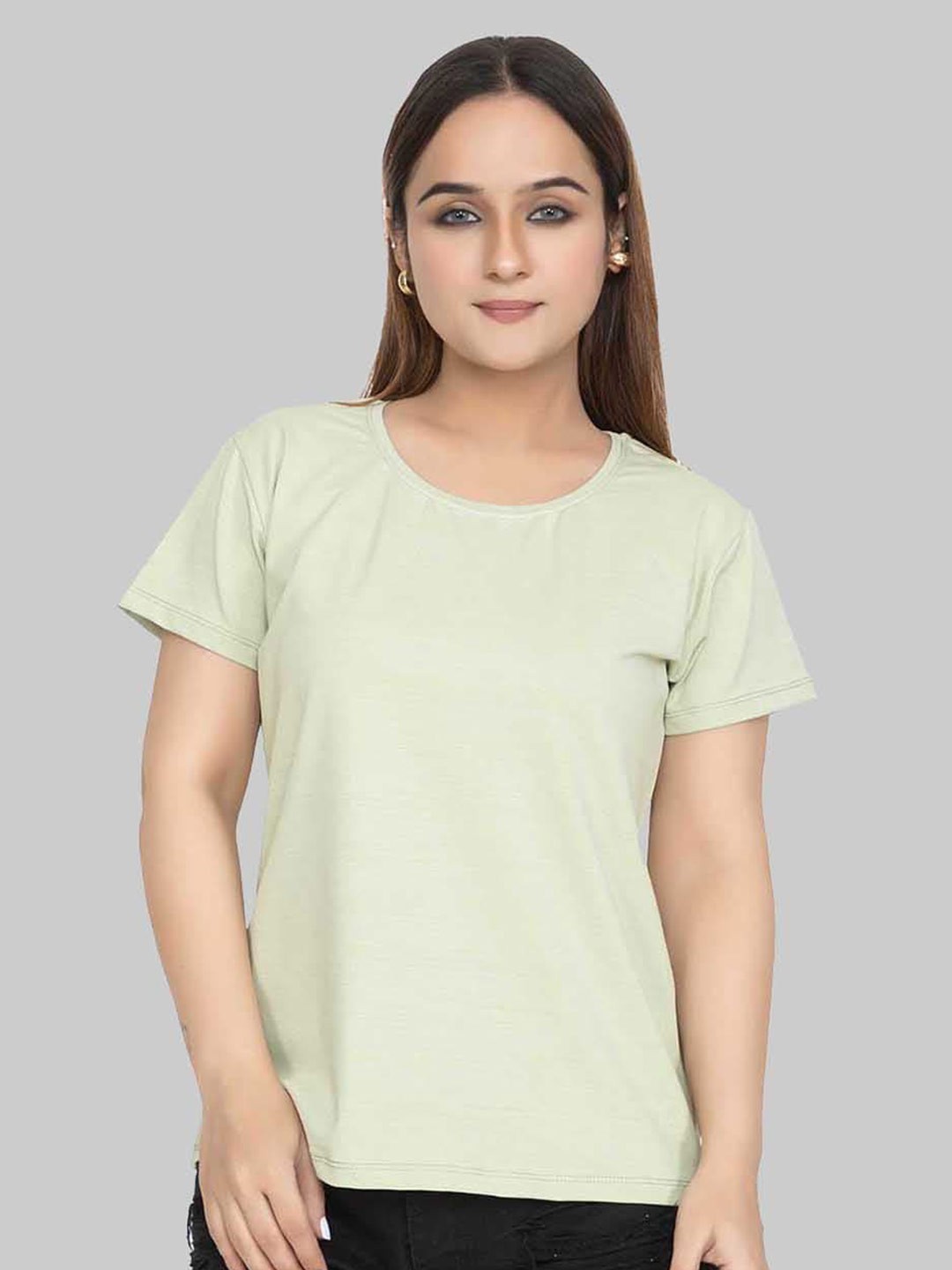 

Cheribell Round Neck Regular T-Shirt, Green