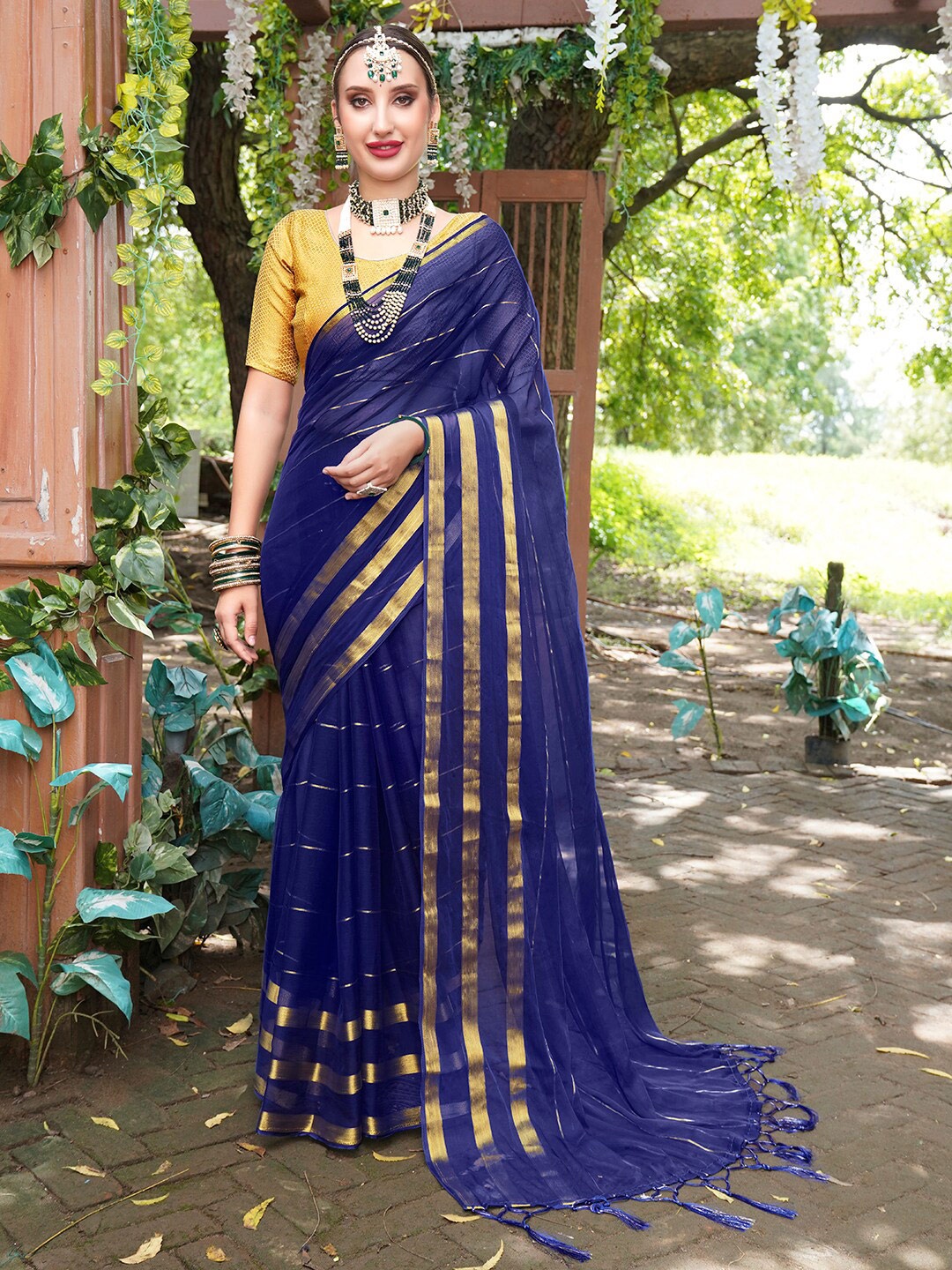 

Anouk Blue & Gold-Toned Striped Zari Saree, Navy blue