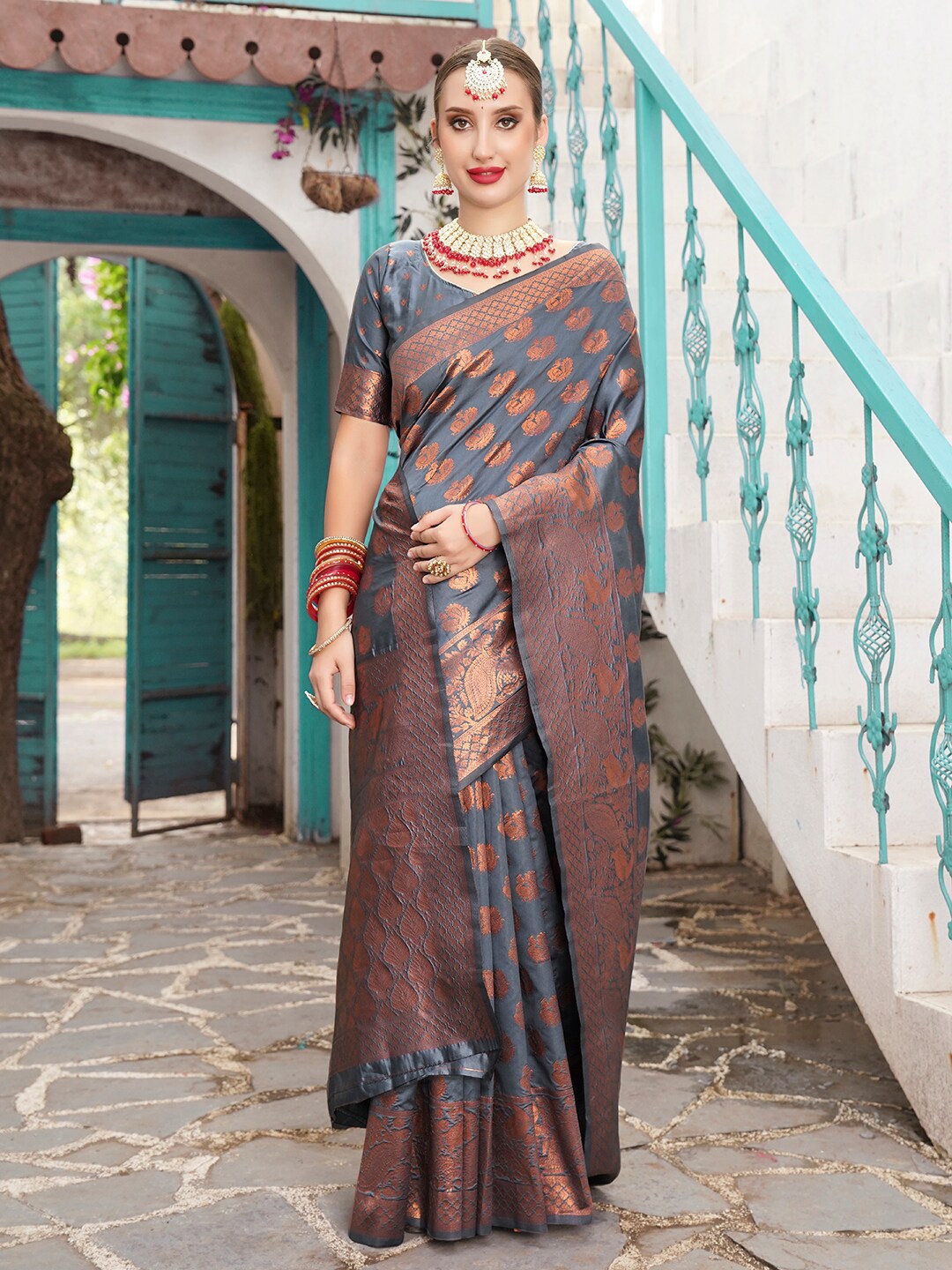 

Anouk Grey & Gold-Toned Ethnic Motifs Woven Design Zari Art Silk Banarasi Saree