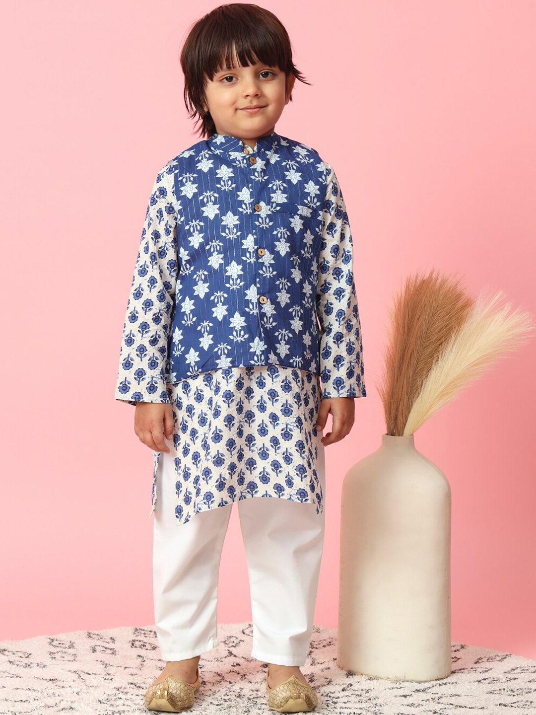 

Readiprint Boys Ethnic Motifs Printed Cotton Kurta With Pyjamas & Nehru Jacket, Blue