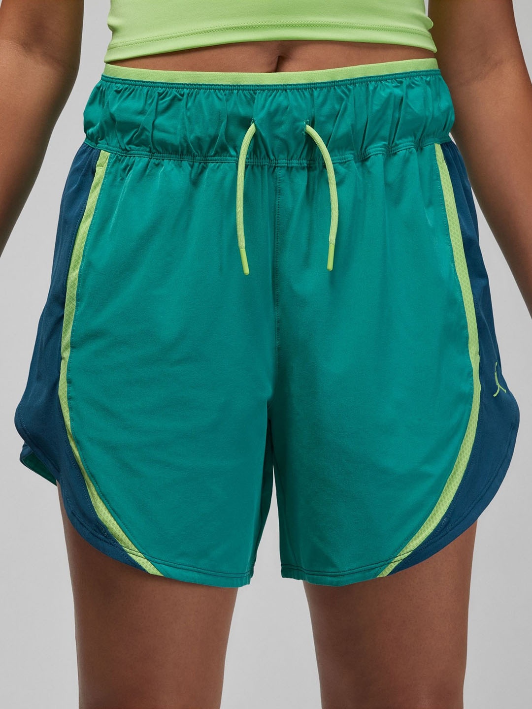 

Nike Women Mid Rise Sports Shorts, Green