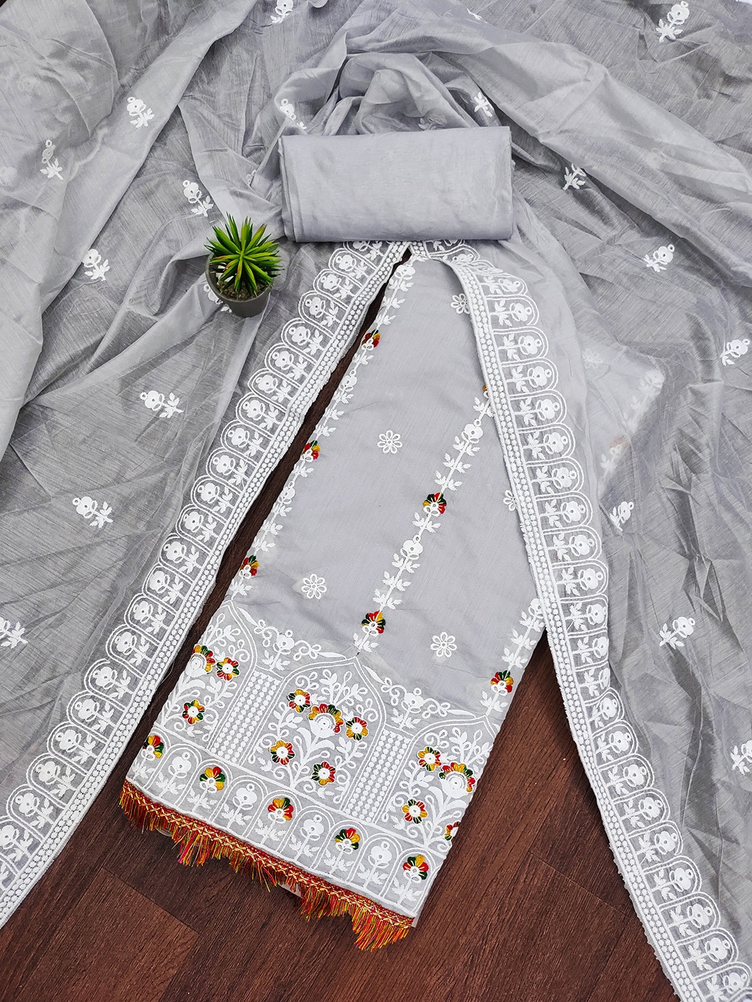 

SHADOW & SAINING Embroidered Unstitched Dress Material, Grey
