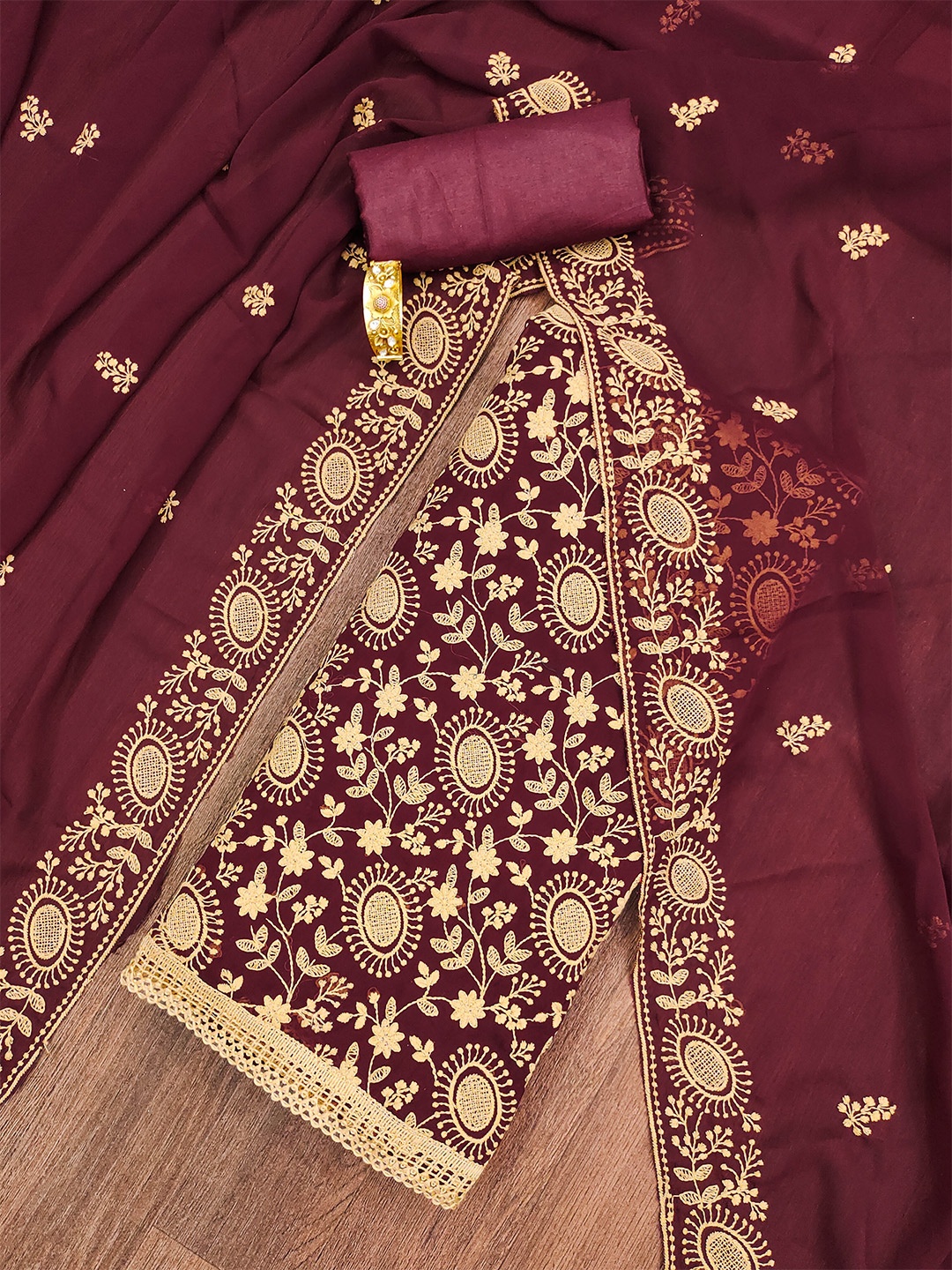 

SHADOW & SAINING Floral Embroidered Unstitched Dress Material, Maroon